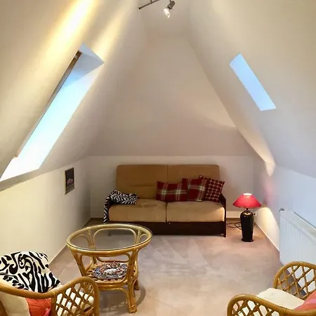 Apartment Dachgeschosswohnung *